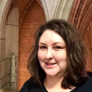 Meet your Posher, Leslie